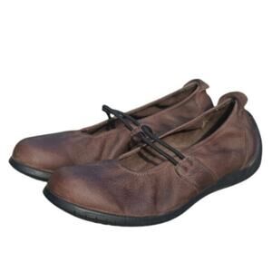 Brown Leather Mary Janes by Arche sz 6.5/7